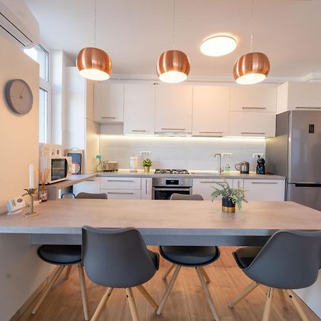Modern Apollus Avenue - By Openhouse Apartments ทิมิชัวรา ภายนอก รูปภาพ